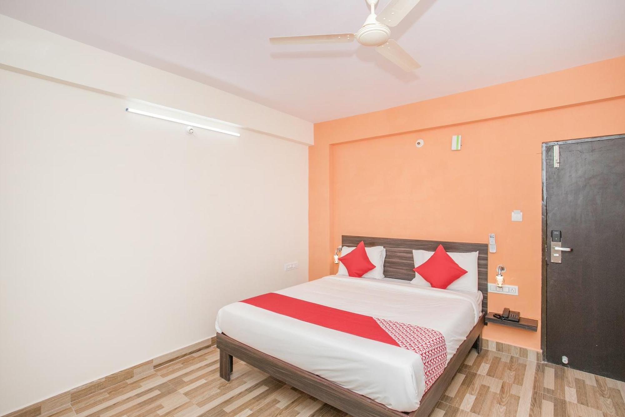 Oyo Hotel Pmr Near Ascendas Park Square Mall Bengaluru Kültér fotó